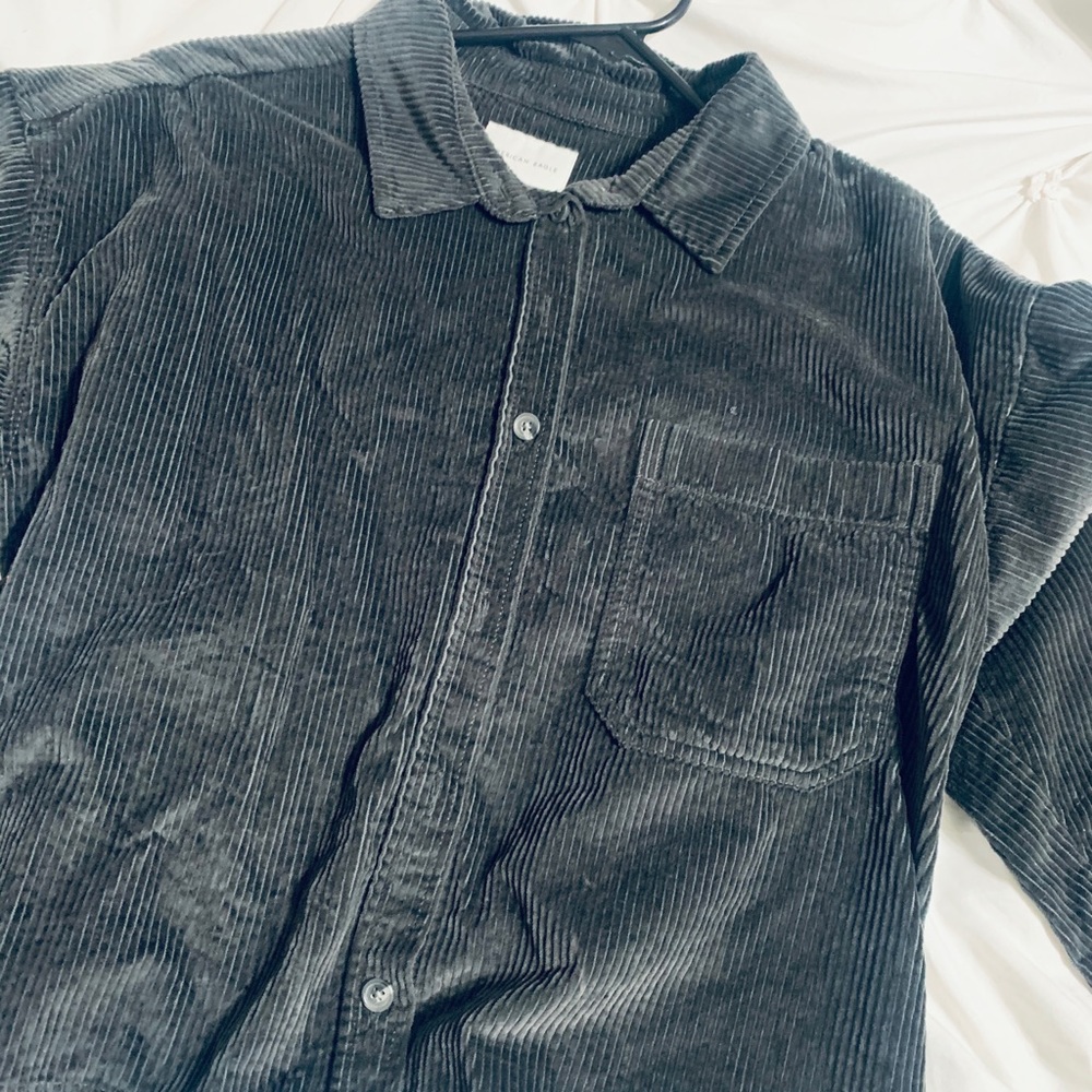 Cropped dark grey soft American eagle Shirt